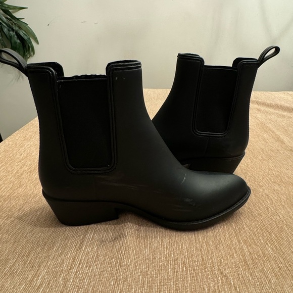 Like new! Jeffrey Campbell Havana Last Rain Boot, sz 7 - Picture 9 of 13